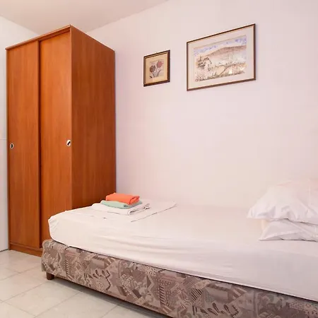 Πανσιόν Split Accommodation