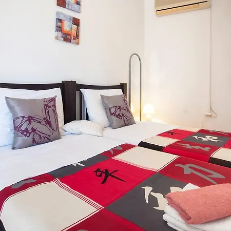 Split Accommodation בית הארחה 3*