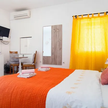 어커머데이션 3* 스플리트