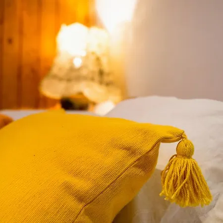 어커머데이션 게스트하우스 3*